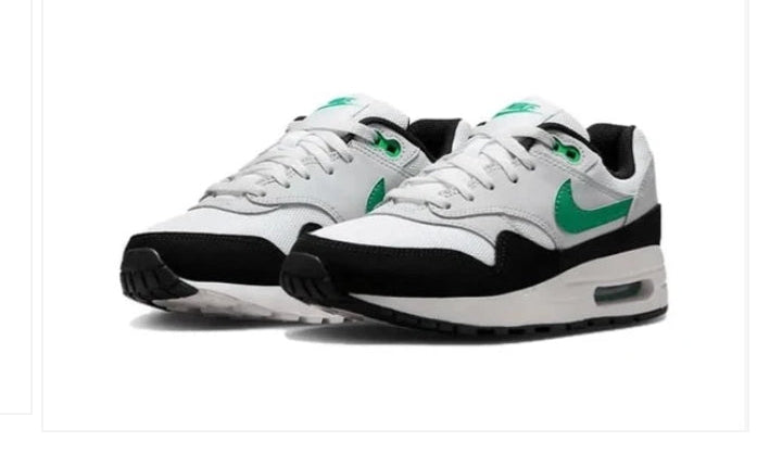 Nike women's air max